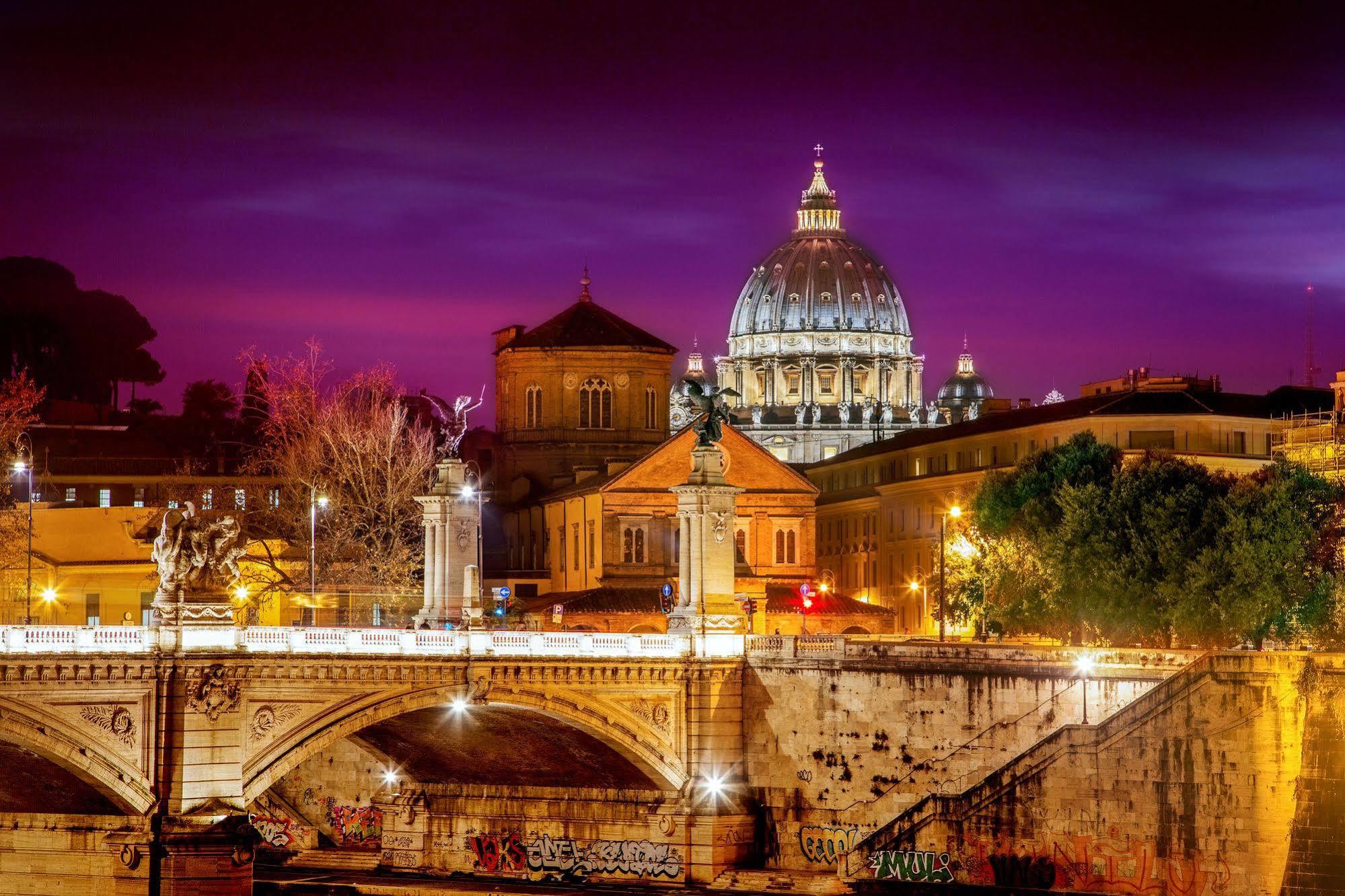 Art In Vatican Рим Экстерьер фото