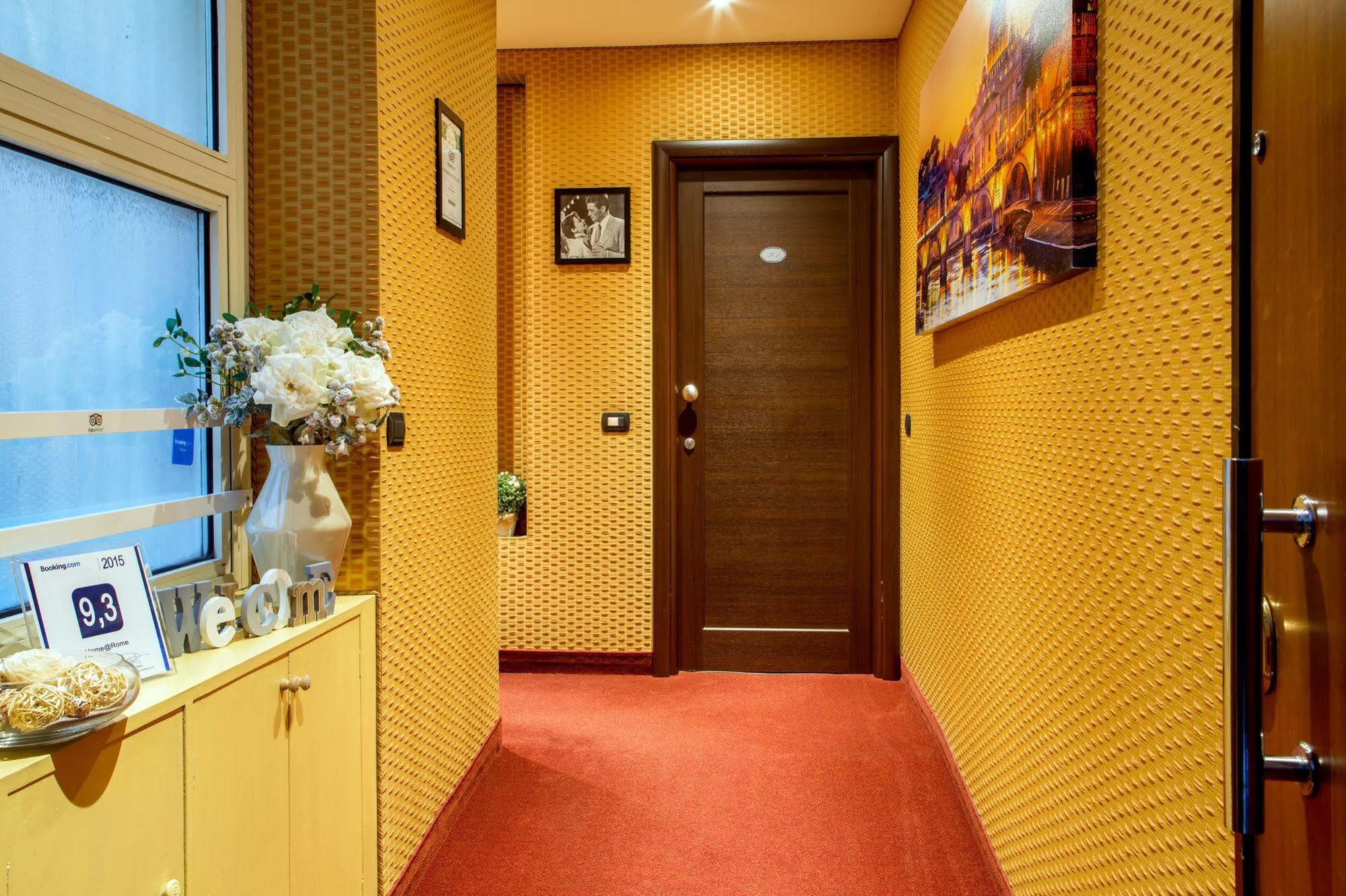 Art In Vatican Рим Экстерьер фото